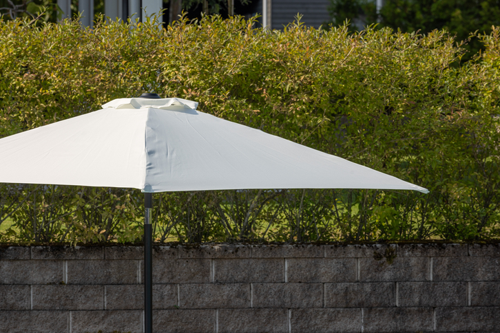Venture Home Leeds Parasoll Ø300 Vit