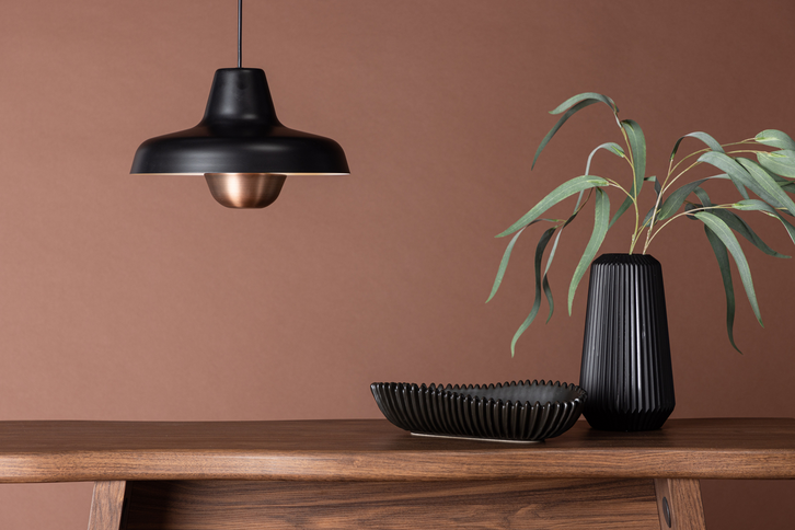 Venture Home Högbyn Taklampa Svart