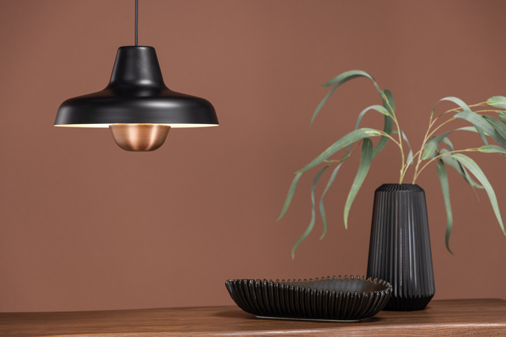 Venture Home Högbyn Taklampa Svart