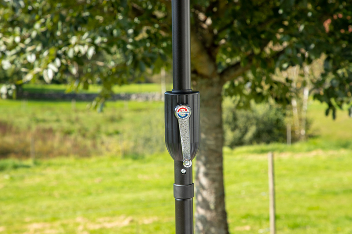 Venture Home Palmetto Parasoll Ø270 Svart