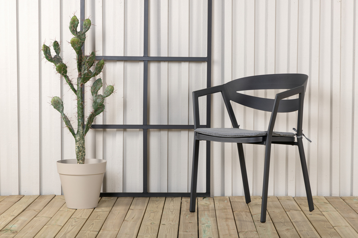 Venture Home Slit Matstol Svart Utomhus