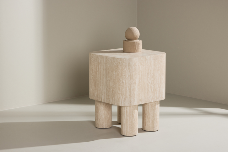 Venture Home Klirou Sidobord 40 x 40 Beige