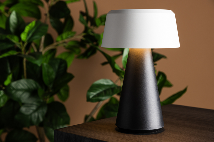 Venture Home Statford Bordslampa Utomhus Svart