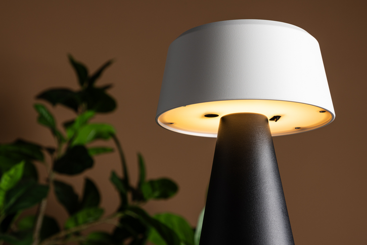 Venture Home Statford Bordslampa Utomhus Svart
