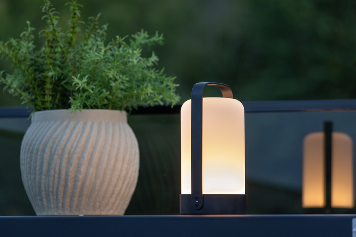 Venture Home Fern Bordslampa Utomhus Svart