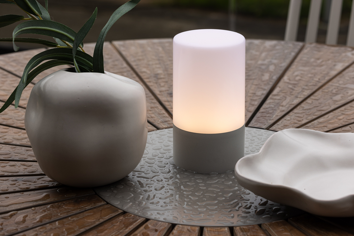 Venture Home Tubu Bordslampa Utomhus Grå