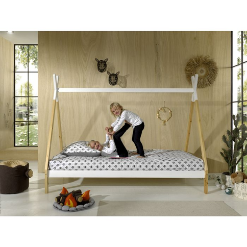 Vipack Tipi Juniorsäng Med Ben 90 X 200 cm, Vit